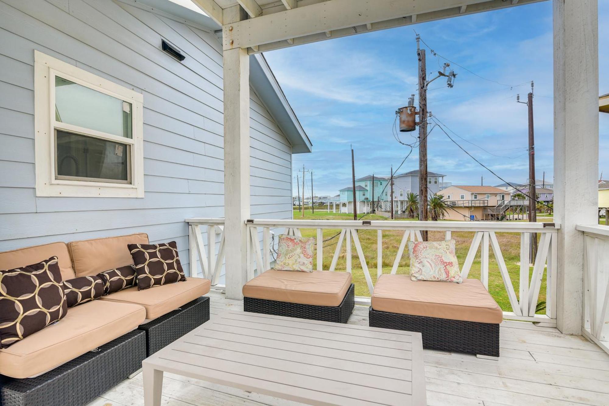 Modern Freeport Home Short Walk To Surfside Beach Luaran gambar